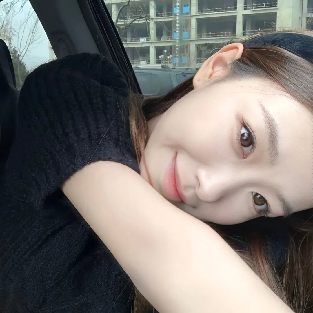 李